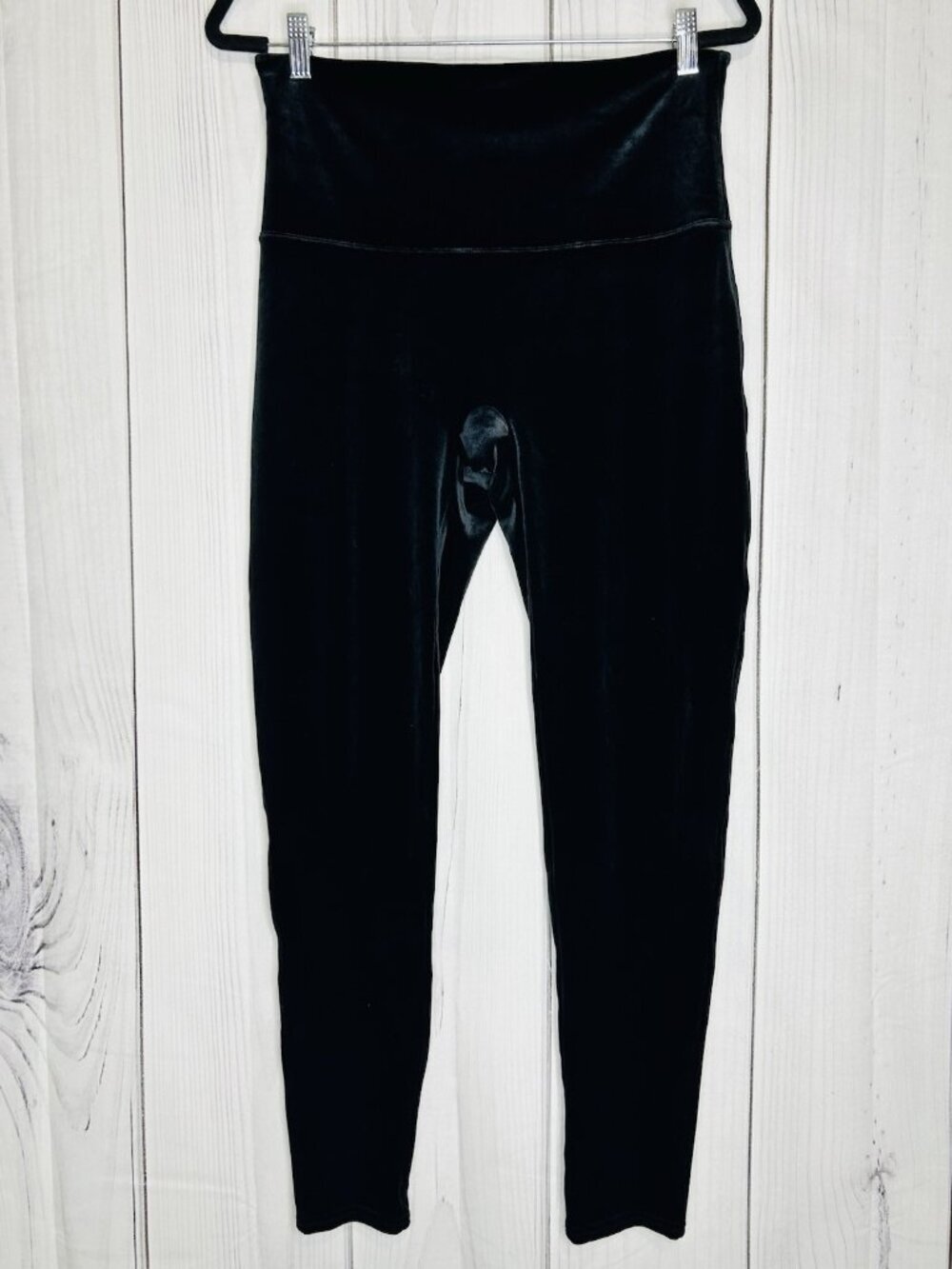 Spanx Womens Black Tapered High Waisted Velvet Leggings Size 1X (31x28)